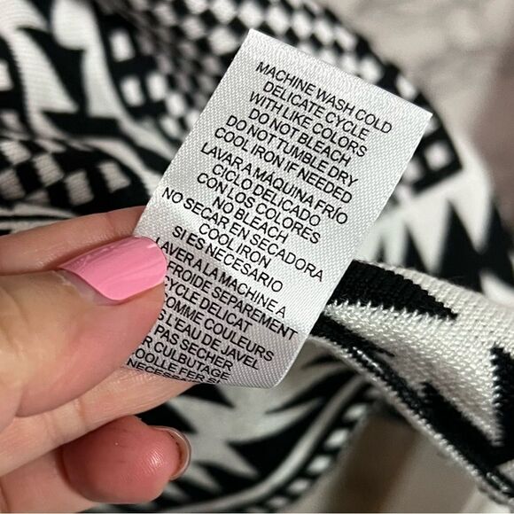 Nina Leonard Black & White Geometric Print Sweater Dress Size L - Picture 6 of 9